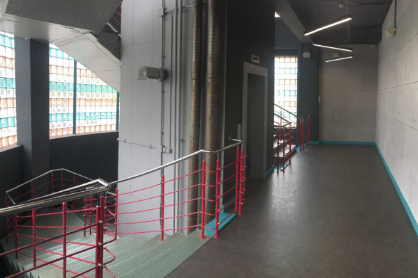 Торгово-офисный центр в г.Киев (Оболонь)